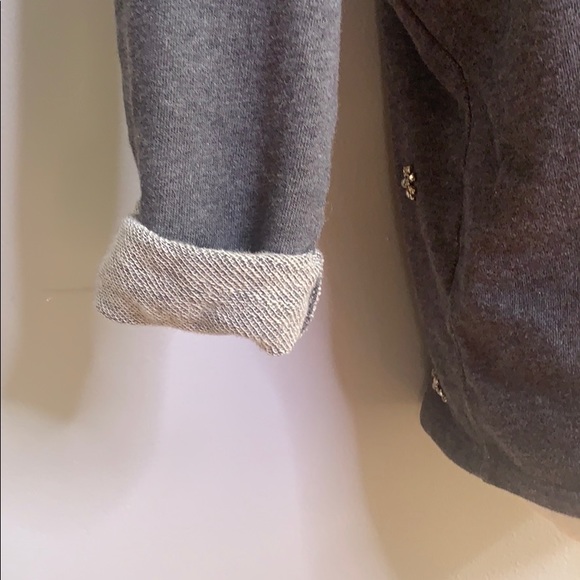 Adorable Gray Forever 21 Sweatshirt with Jewels S - Picture 7 of 8